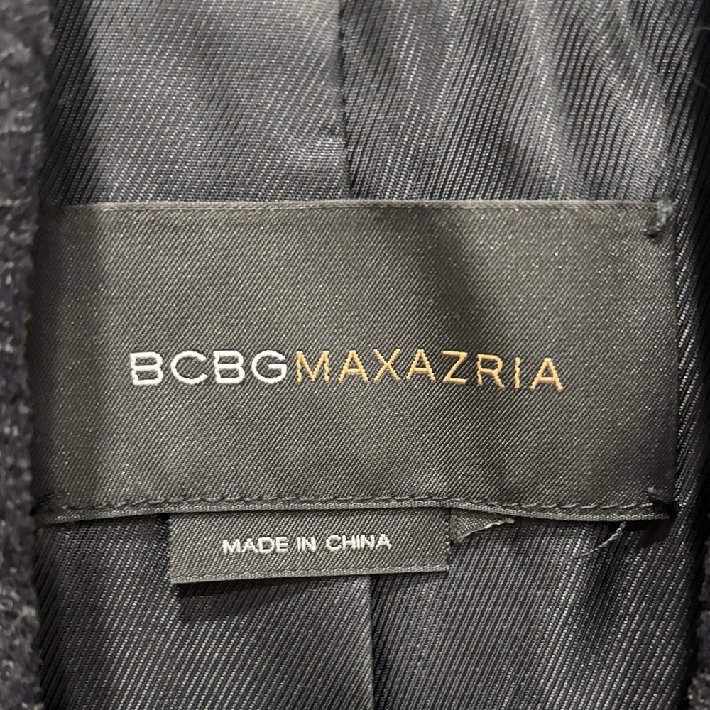 BCBGMaxAzria Black leather Short Sleeve Blazer. No size tag but estimate a S - Picture 5 of 8
